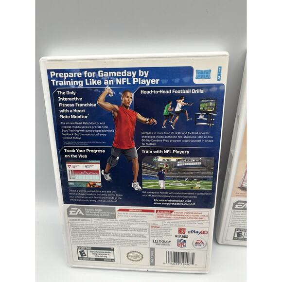 Wii NFL Training Camp & EA Active - Complete Bundle - Picture 5 of 12